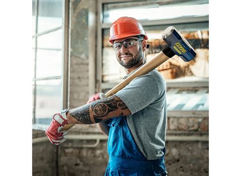 Sledge Hammer: Ultimate Guide to Choosing the Best - balustradellc