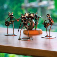 Small scale metal sculpture - Unique metal artwork - muktibox.com