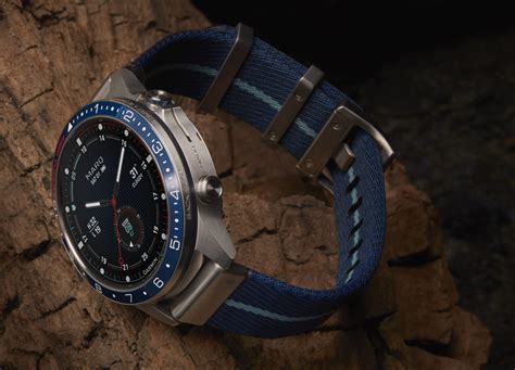 Smartwatches Against Mechanical Watches: The Smart … - balustradellc