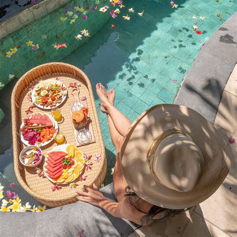 Smiling Cactus Villas - Private Pool Villas in Central Seminyak - balustradellc