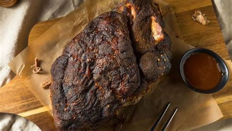 Smoked Wild Boar Shoulder - Mossy Oak - balustradellc