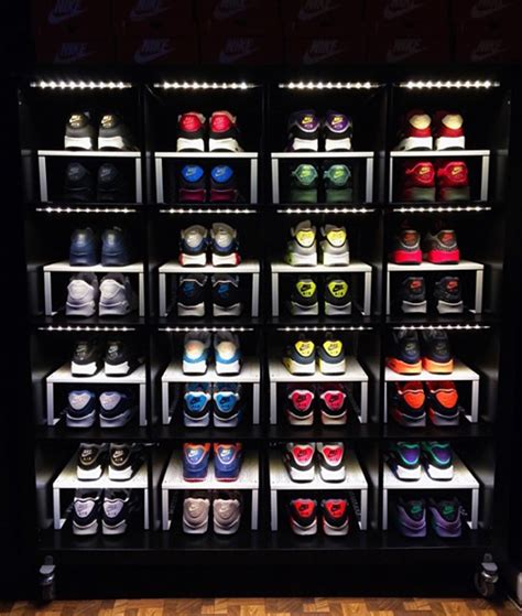 Sneaker Display Shelves - balustradellc