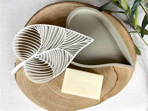 Soap Dish with Leaf Design - muktibox.com