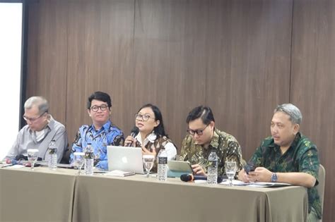 Solidaritas Digital Antar Etnik dan Problem Free Rider Dalam Jaringan ... - wintechmobiles.com