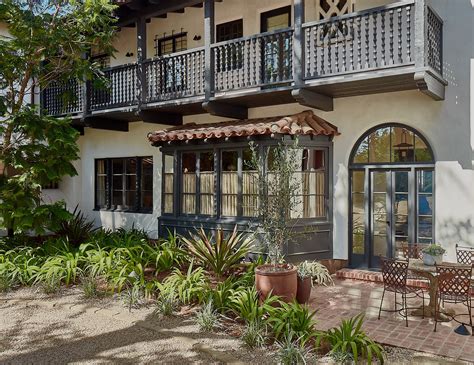 Spanish Colonial Revival - Tim Barber Architects - balustradellc
