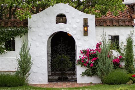 Spanish Colonial Revival Garden Design | LASD Studio … - balustradellc