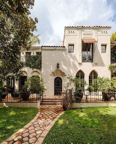 Spanish Revival Architecture Is Having a Major … - balustradellc