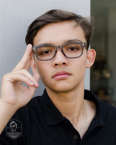 Sph Dalam Kacamata - balustradellc