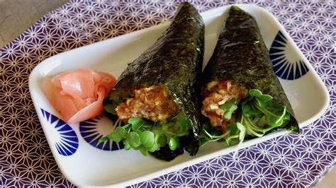 Spicy Tuna Hand Roll Recipe - Japanese Cooking 101 - balustradellc