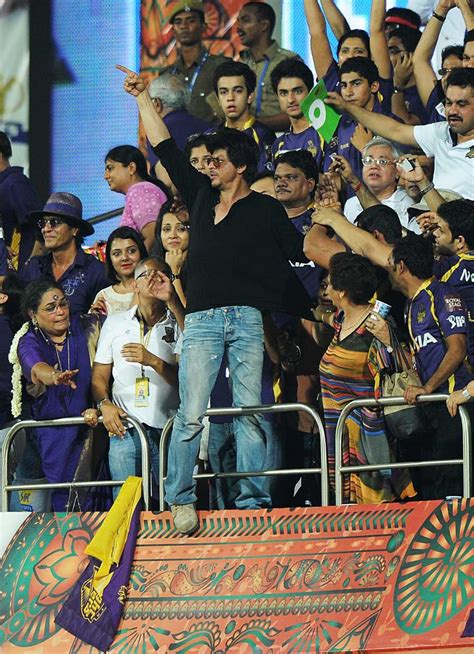 SRK Celebrates CSK