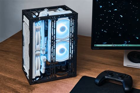 SSUPD Meshroom S ITX case introduced: Airy and variable