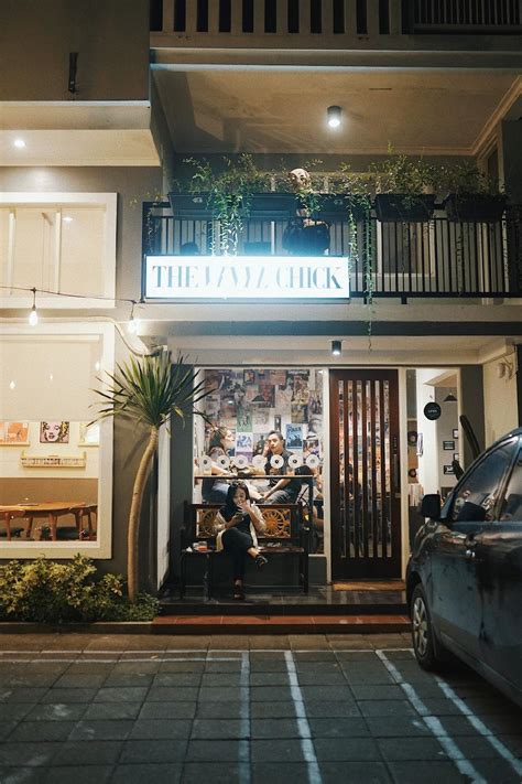 Staff Admin Jobs at The Vinyl Chick Cafe, | Glints - balustradellc