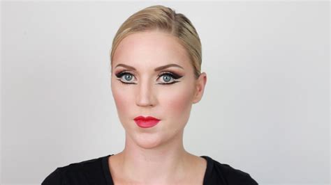 Stage Makeup | Camera Ready Cosmetics - muktibox.com