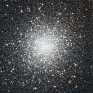 Star Clusters: Cosmic Cities of Stars - muktibox.com