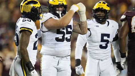 STAT WATCH: Michigan’s defense is as stingy as ever, allowing fewer than 7 points per game