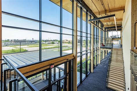 Steel Curtain Walls: Benefits in Modern Architecture - balustradellc