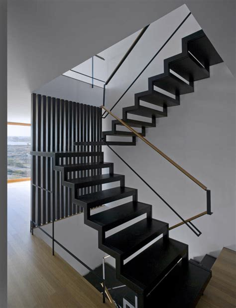 Steel Staircase Design: Durable, Stylish & Versatile Options - balustradellc