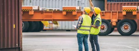 Stevedores in Port Terminals: Understanding Their … - balustradellc