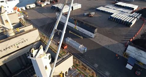 Stevedoring and Risk Management: A Safety Guide - balustradellc