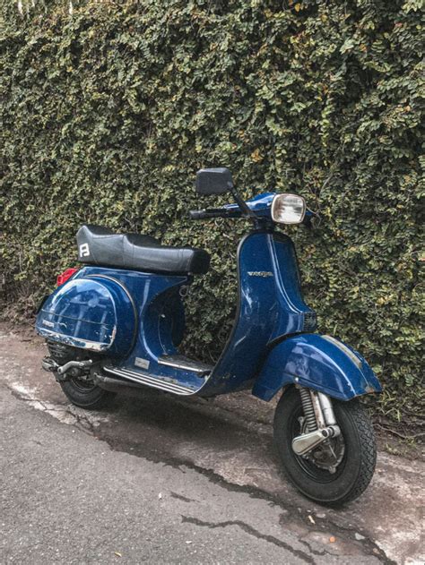 Strada 1986 blue #vespastrada #vespaclassic - raincitystudios.com