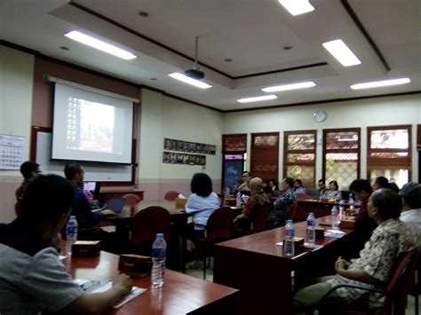 Strategi hadapi Persoalan Tenaga Kerja Asing Ilegal di … - balustradellc