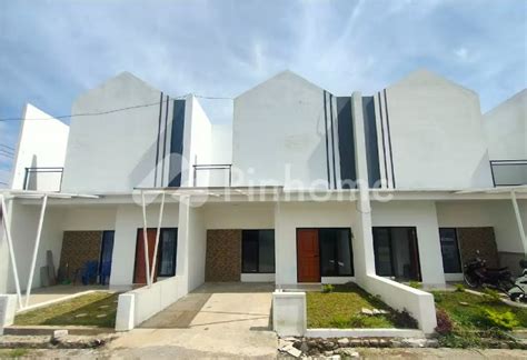 Strategis! 4 Rekomendasi Rumah Dekat Stasiun Kereta Cepat - Pinhome - balustradellc