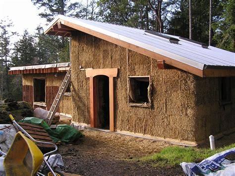 Straw and Cob House Building - Mother Earth News - raincitystudios.com