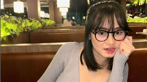 STREAMING XXX suara sensual & sentuhan lembut template siap pakai komentar aktif interaktif beberapa tahun netizen lapar mata image 1
