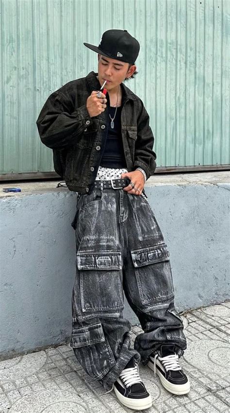 Stylish Baggy Streetwear Looks for Tall Men - balustradellc