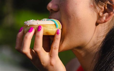 Sugar Craving: Penyebab, Dampak, dan Cara Mengatasinya - balustradellc