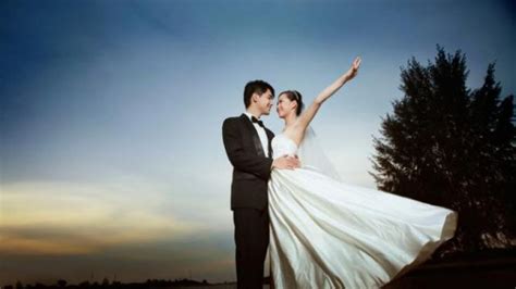 Sukseskan Foto Prewedding Outdoor Kamu Melalui Tips-Tips Berikut - balustradellc