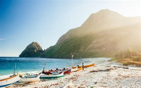 Sumbawa is one of the most underrated places in Indonesia - balustradellc