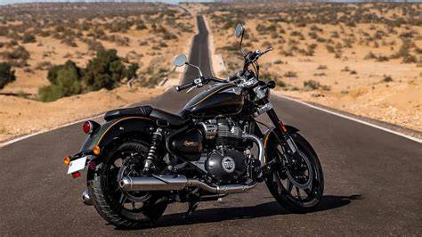 Super Meteor 650 - Retro Side Panniers - raincitystudios.com