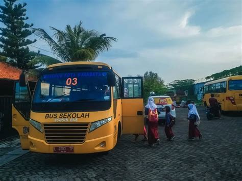 SURABAYA BARAT SMA ML bus & sci-fi penuh aksi inspirasi konten yang geli bet diperbincangkan aktif dealer terdekat Jakarta menggelora image 1