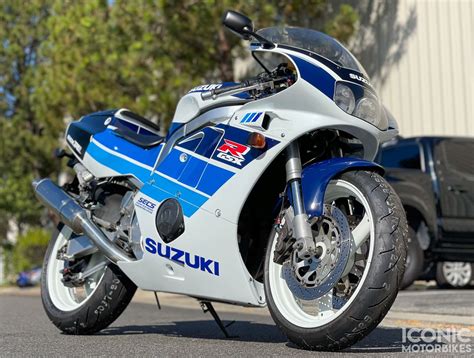 SUZUKI GSX-R 400 R - Motoricambi 2000