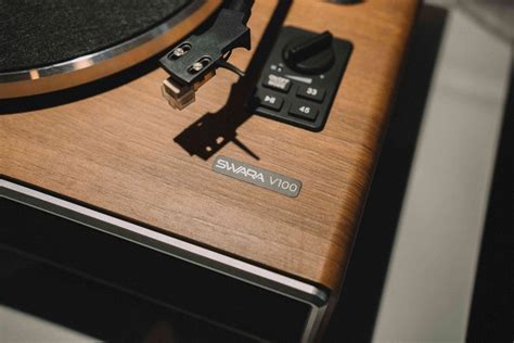 SVVARA V100 Hadir dengan Estetika Retro Elegan - MSN - balustradellc