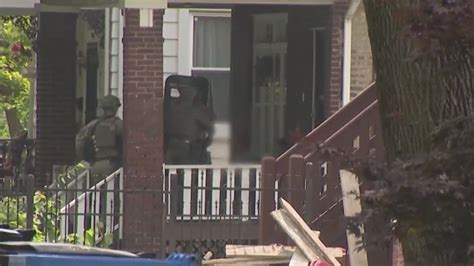 SWAT responds to armed 10-year-old in mental distress on Far South Side
