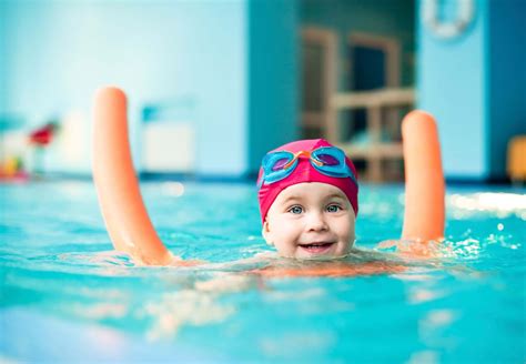 Swimming 101: Teaching a child how to Swim - balustradellc
