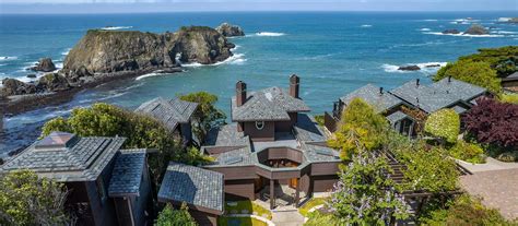 Sacred rock inn. Sacred Rock Inn: Peaceful cliff top cottage getaway - Read 26 reviews, view 38 traveller photos, and find great deals for Sacred Rock Inn at Tripadvisor. 