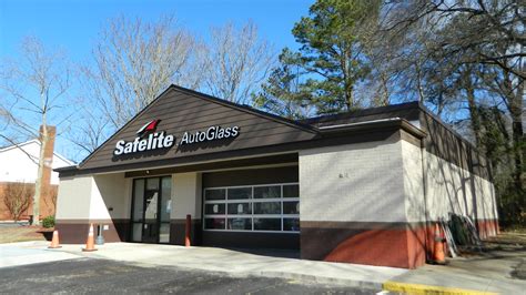 Safelite Entry Level Auto Glass Technician (Paid Training) jobs in Asheville, NC. View job details, responsibilities & qualifications. Apply today!