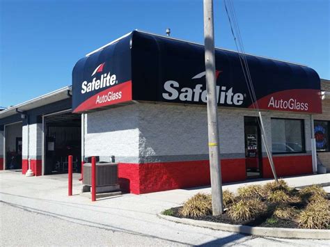 Safelite harrisburg pa. Whether the damage is on your windshield, rear or side window, services from Safelite AutoGlass can help. #1 auto glass specialist in the country. Safelite has more than 70 years of experience providing windshield and auto glass service to 6.2 million customers just like you each year. Not only do we have certified technicians who can get the ... 