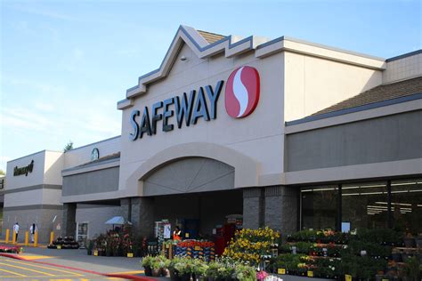 Safeway - 6205 222nd St SW