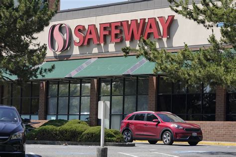 Safeway bamboozled nearly a million California shoppers with deceptive deals: lawsuit