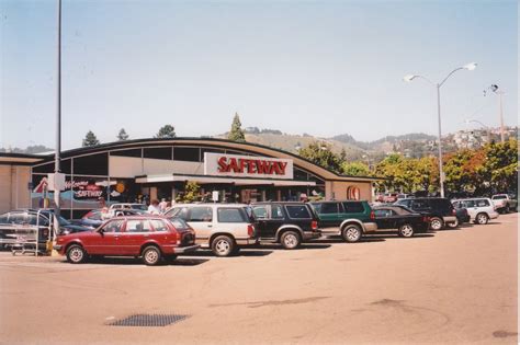 Safeway college ave. Safeway, Santa Rosa. 98 likes · 629 were here. Visit your neighborhood Safeway located at 1211 W College Ave, Santa Rosa, CA, for a convenient and friendly grocery experience! From our wide selection... 