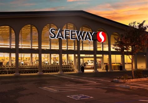 Safeway on 57th. About Safeway Wellesley Ave. Visit your neighborhood Safeway located at 2507 W Wellesley Ave, Spokane, WA, for a convenient and friendly grocery experience! Our bakery features customizable cakes, cupcakes and more while the deli offers a variety of party trays, made to order. Our pick up service Order Ahead even allows you to place your bakery ... 