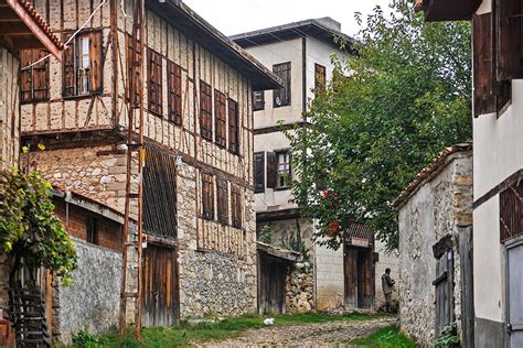 veodersti.rgarabwor.edu.pl. 