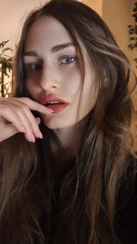 Sainrainbowtwigs Leaks XxX 😈 79 Videos