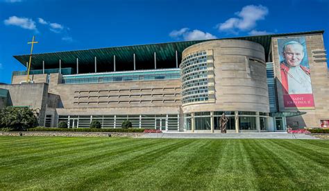 Saint John Paul II National Shrine in Washington DC - TripSavvy