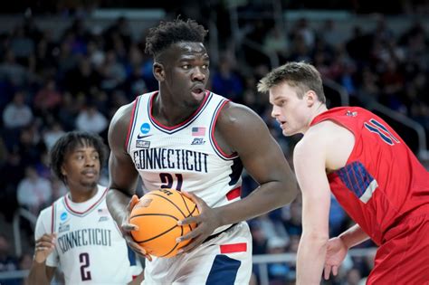Saint Mary’s knocked out of NCAA tournament by UConn