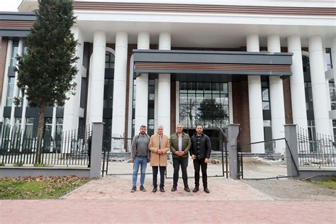 Sakarya’nın en donanımlı eğitim binası gün sayıyor: Yüce son durumu paylaştıs